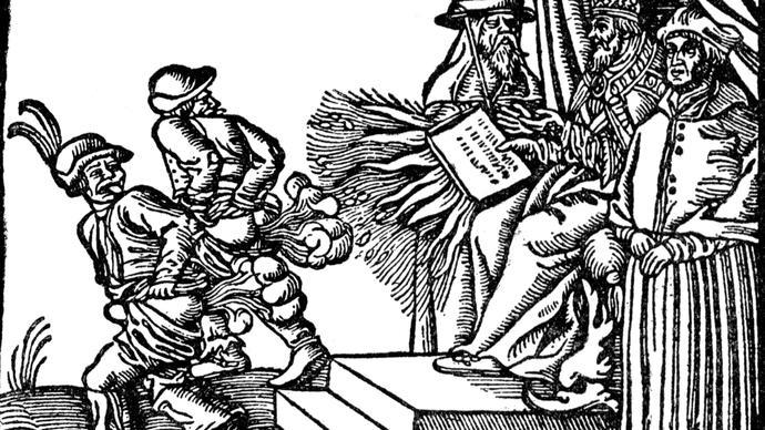 Progresivní levice potřebuje neustále stvrzovat svou kmenovou příslušnost. Třeba
pliváním na mrtvoly