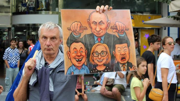 Kdo bude v nové koalici „generál“? Opravdu nepotřebujeme „vládu národní zrady“…