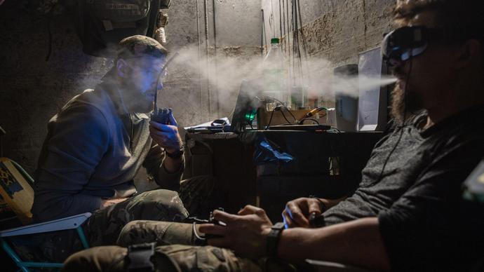 Na rozdíl od tanku se cíl neustále hýbe. Unikátní pohled do práce operátorů stíhacích dronů Achilles