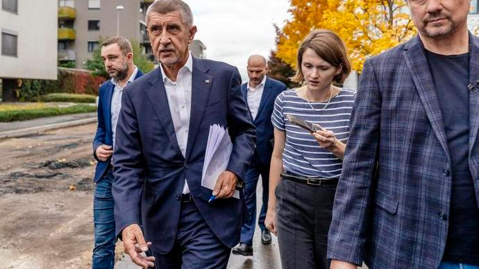 Mantra o chybějících miliardách je jen kouřová clona. Tohle je skutečný Babišův plán pro Česko