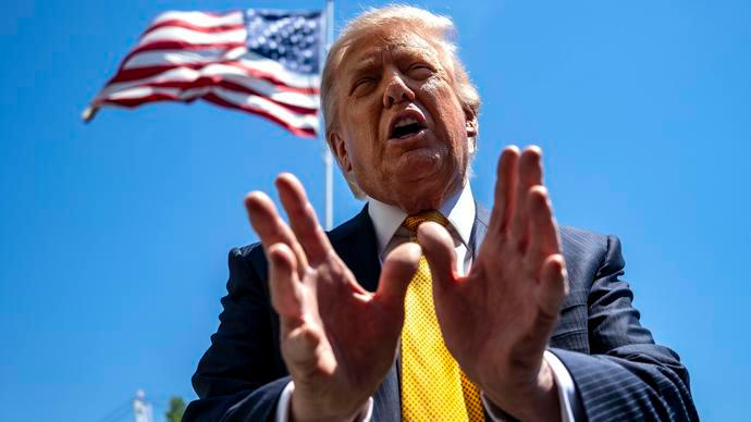 Svět se učí Trumpa ignorovat. Kde selhaly výhrůžky, nastupuje tichá zákulisní diplomacie