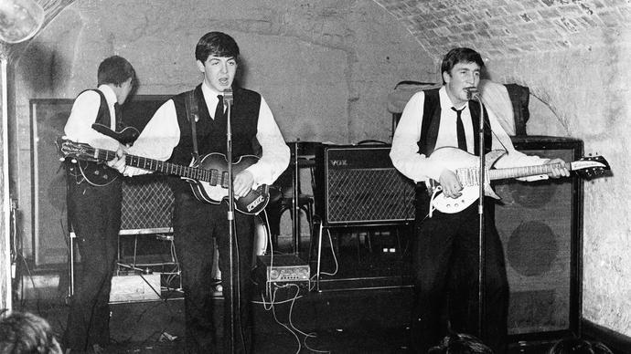 Beatles, McCartney a Česko: Příběh slavné basy začal v Sudetech