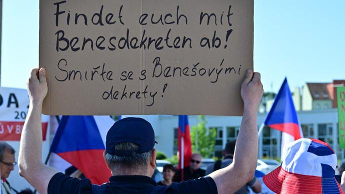 Svině resentimentu a přízrak Sudet. Příběh Petera Riesse jako lekce pro profesionální vlastence